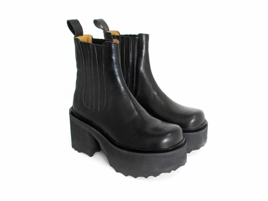 Fluevog Shoes Nerds Platform Chelsea Boot in Black | Stylish & Comfortable Ankle Boots