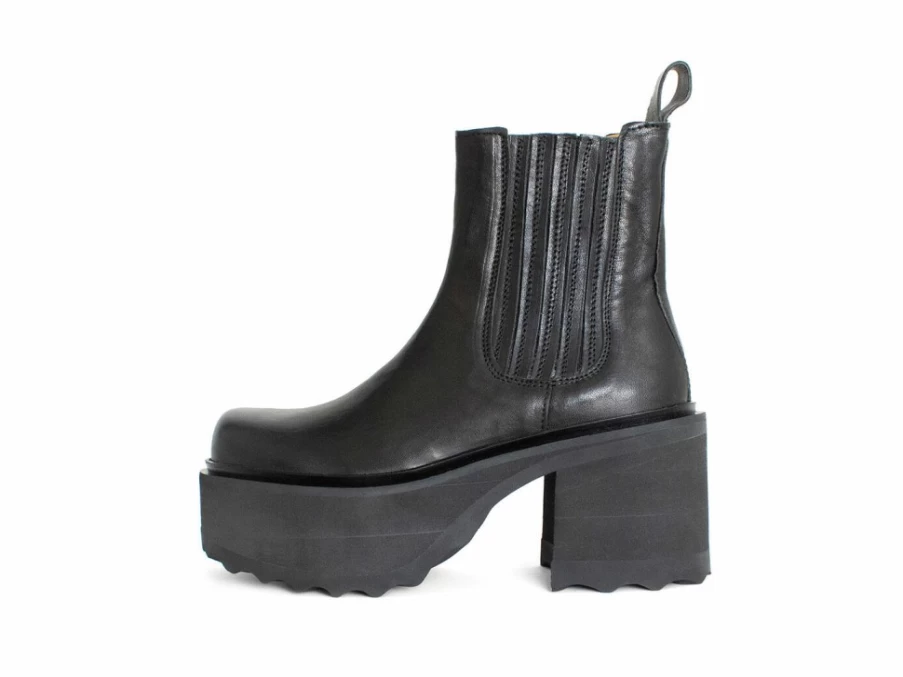 Fluevog Shoes Nerds Platform Chelsea Boot in Black | Stylish & Comfortable Ankle Boots