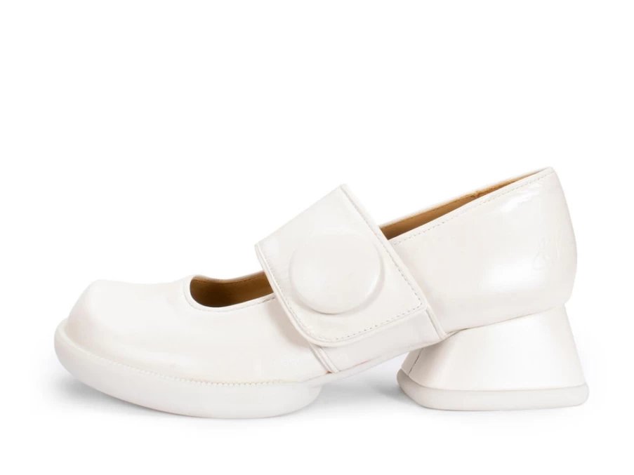 Fluevog Shoes Tippi Off-White Leather Mary Jane Pumps for Women